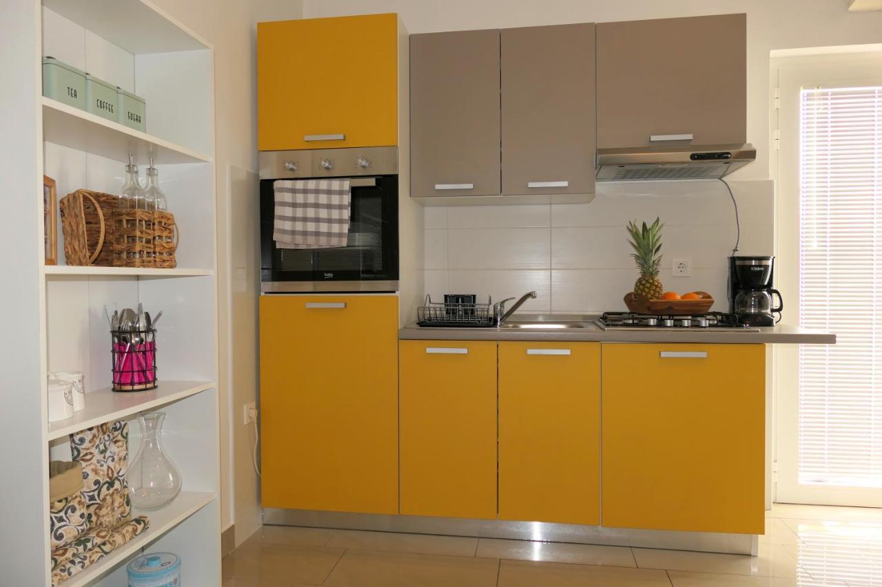 Apartment Laura Senj  Extérieur photo