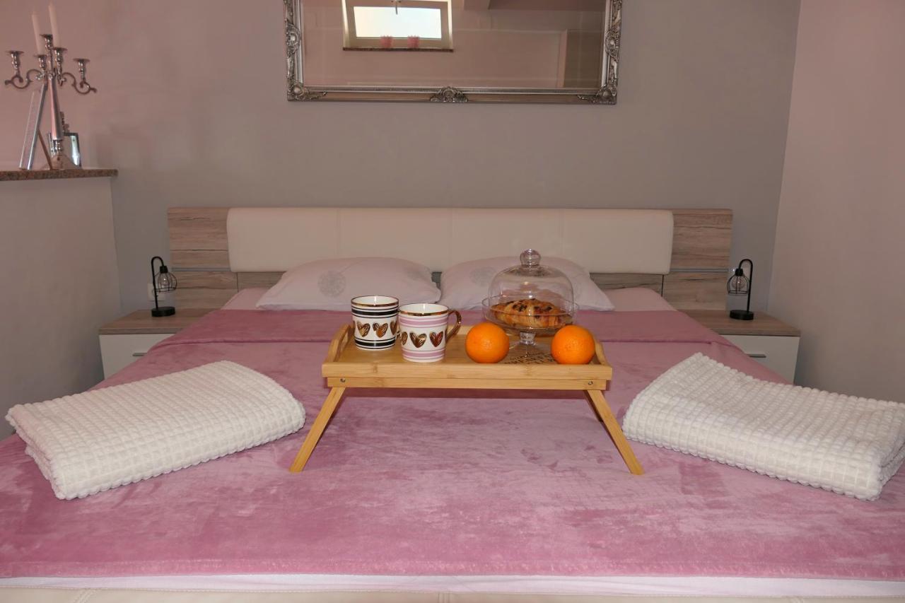 Apartment Laura Senj  Extérieur photo