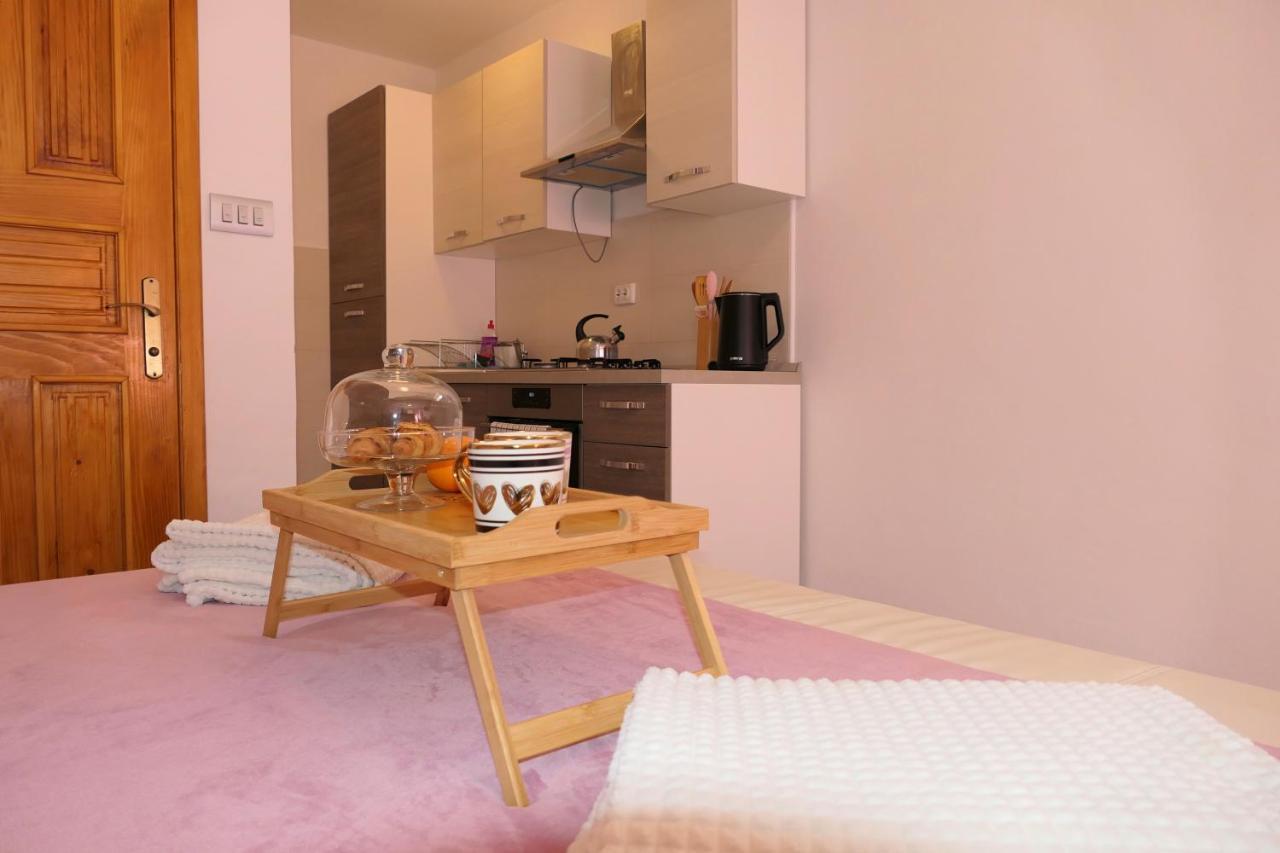 Apartment Laura Senj  Extérieur photo